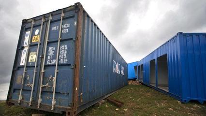 中國每年都出口那么多產(chǎn)品,怎么回收運(yùn)出的集裝箱?可算知道了